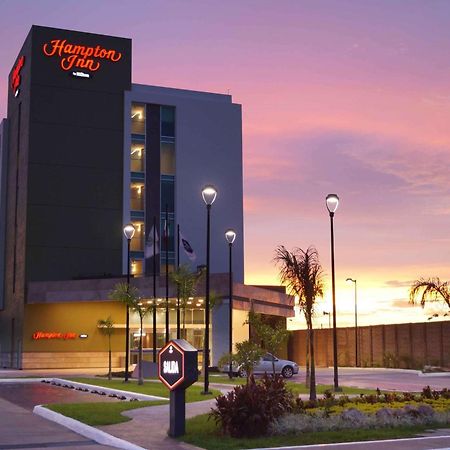 Hampton Inn By Hilton Merida Ngoại thất bức ảnh