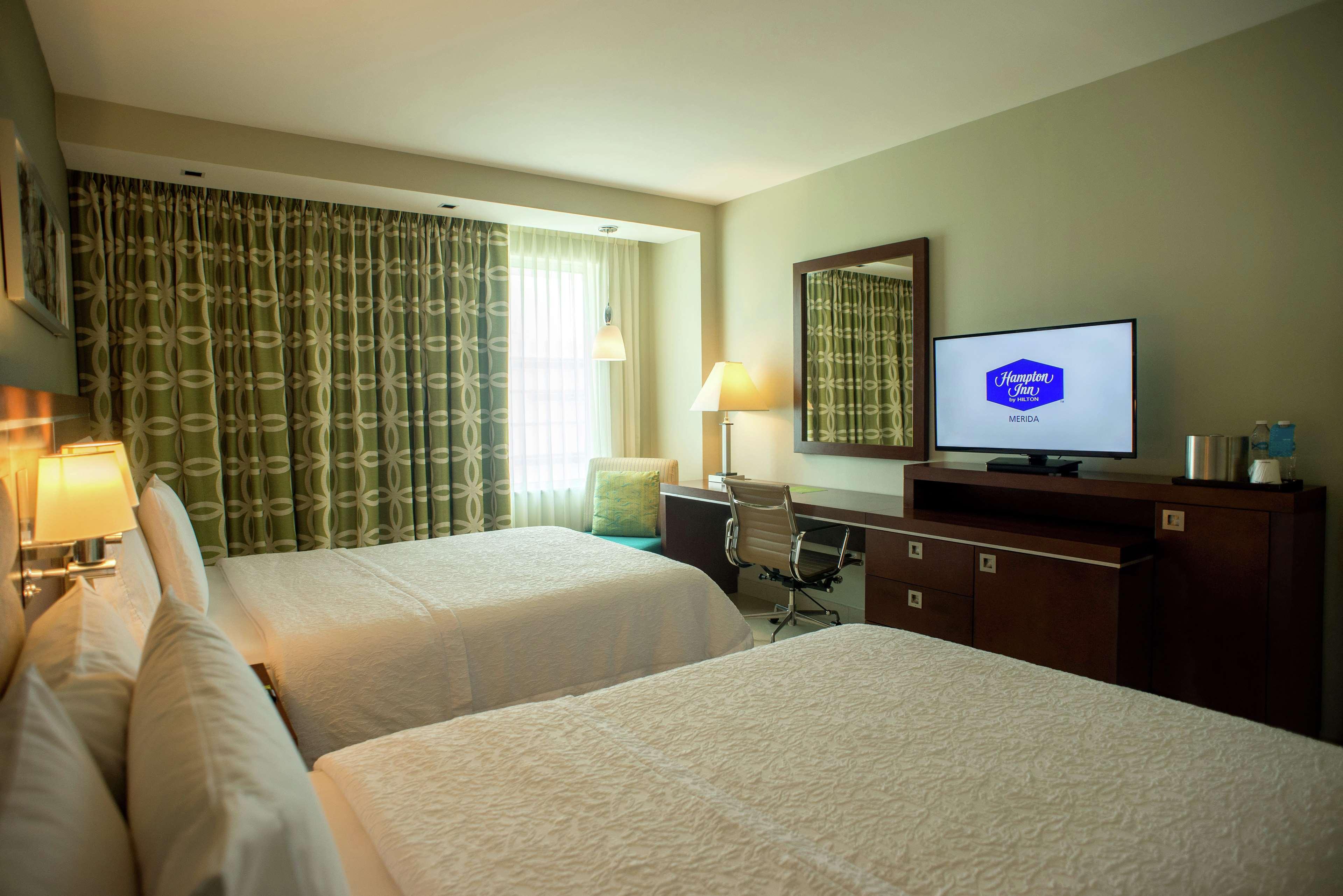 Hampton Inn By Hilton Merida Ngoại thất bức ảnh