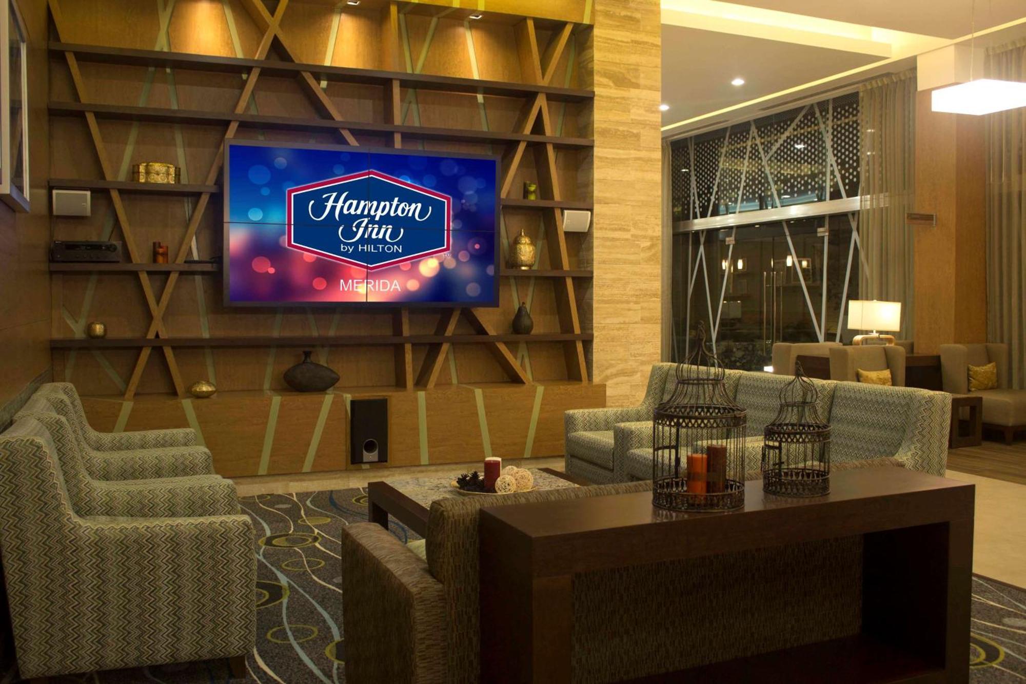 Hampton Inn By Hilton Merida Ngoại thất bức ảnh