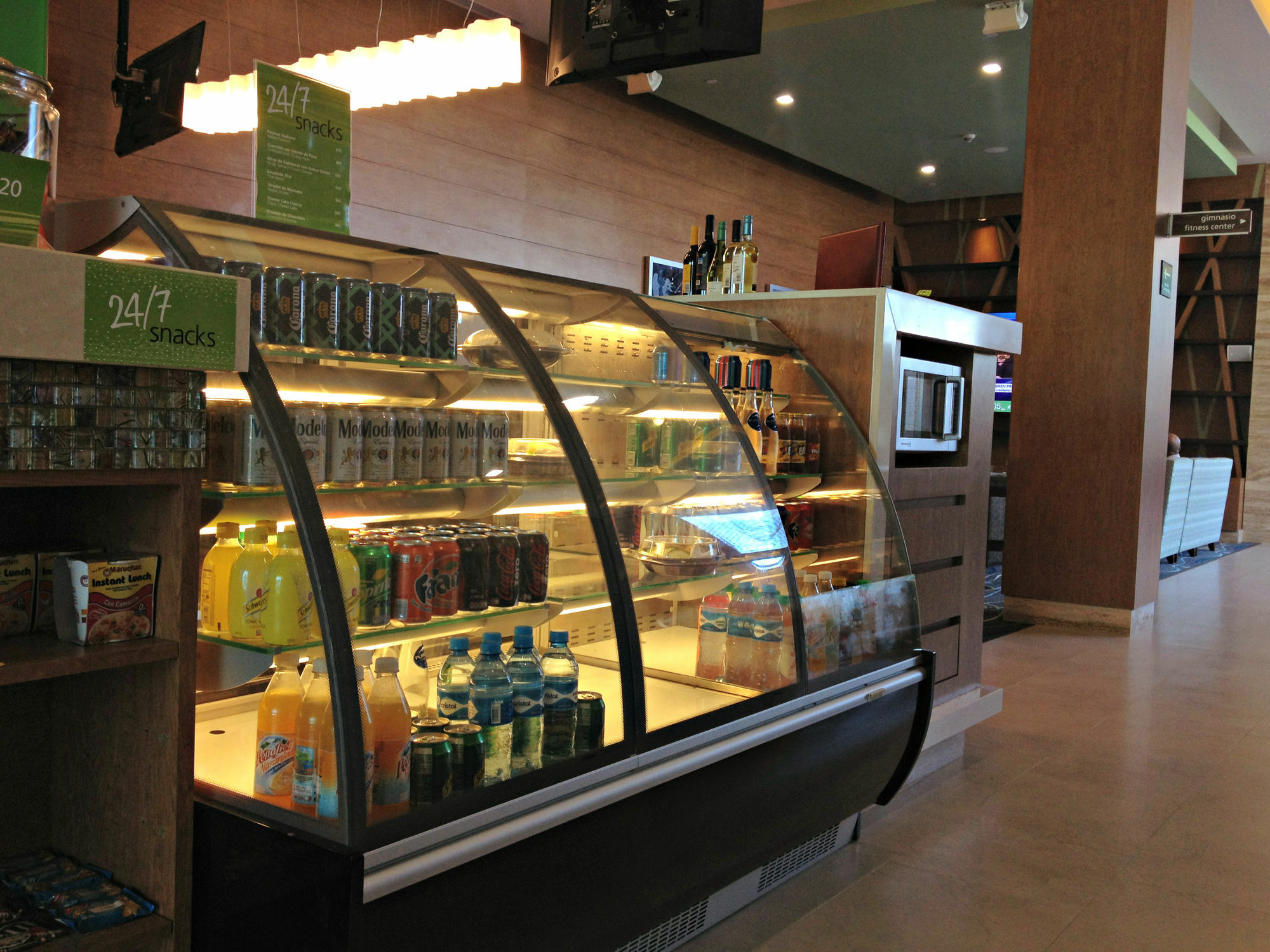 Hampton Inn By Hilton Merida Ngoại thất bức ảnh