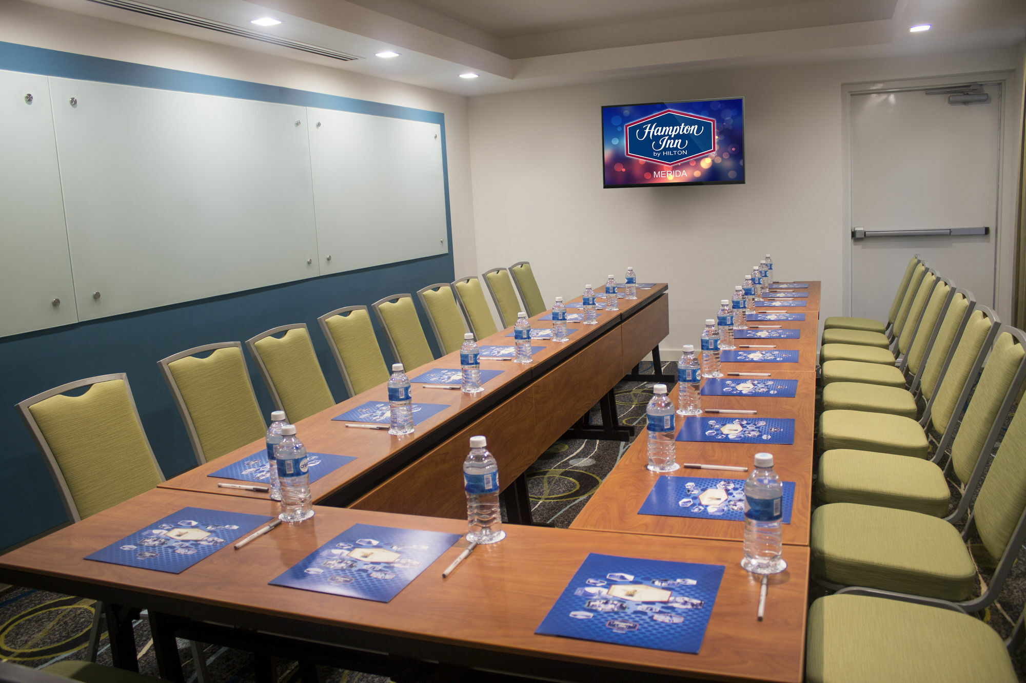 Hampton Inn By Hilton Merida Ngoại thất bức ảnh